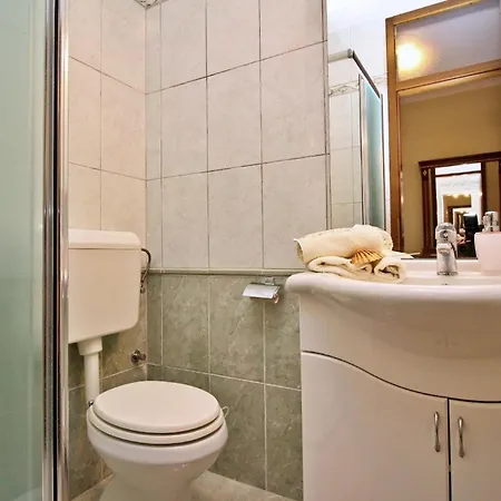 Apartment Ivanka-200m Vom Meer, Balkon, Meerblick *